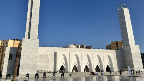 Szaúd-Arábia bemutatja a világ első 3D-nyomtatott mecsetét Jeddában