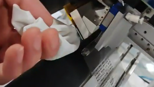 Hogyan kell tisztítani és karbantartani a nyomtatófejet egy TTO nyomtatón?
